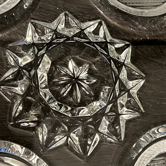 Patterned Glass Dish 12”x9” - Picture 3 of 6